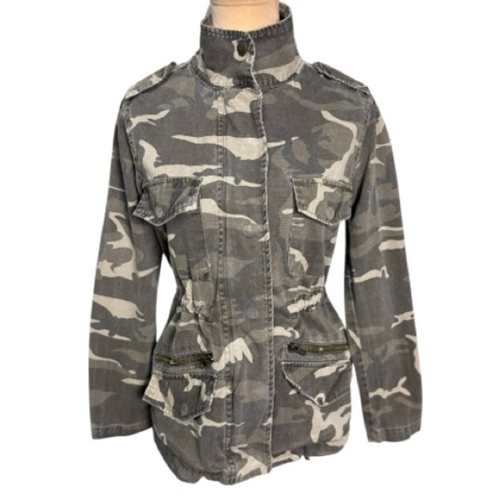 Sky and Sparrow Camouflage Jacket with Hidden Cinch Waist, Snap and Zip Up